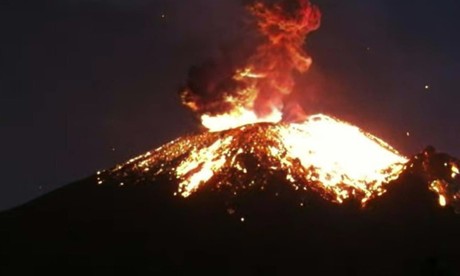¡Impactante! Volcán Popocatépetl registra fuerte explosión