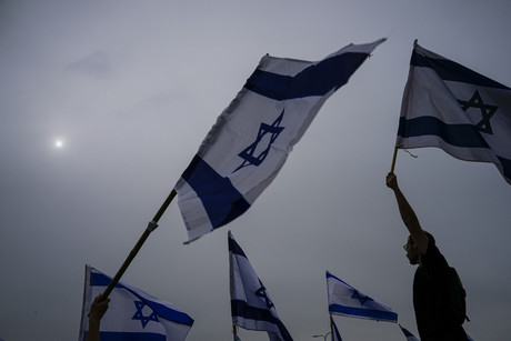 Aprueba Israel ley para proteger a Netanyahu de protestas