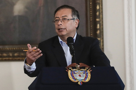 Desecha Congreso colombiano primera reforma de Petro