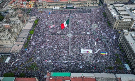 Mitin de AMLO reunió a 500 mil personas en el Zócalo