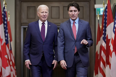 Se reúnen Biden y Trudeau para reforzar relación diplomática