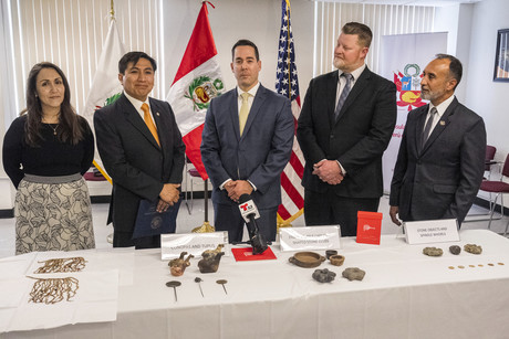 Estados Unidos devuelve piezas históricas a Perú