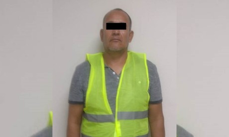 Policía de Monterrey detiene a hombre por trata de personas