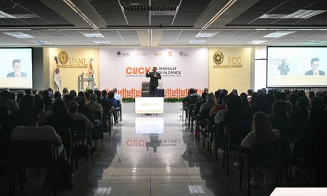 Facultad Comunicación invita a ciclo de conferencias 'Click'