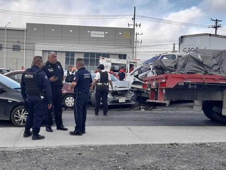Accidente en carretera de Apodaca deja un muerto