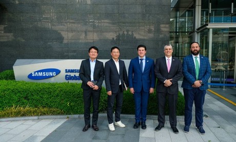 ¿Llegará Samsung a Nuevo León? Samuel busca inversión