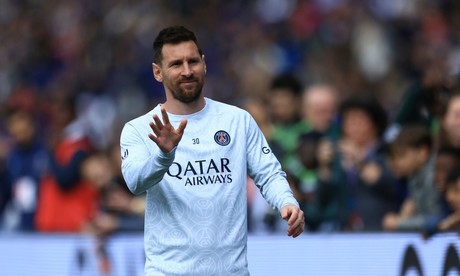 PSG habría suspendido a Messi 2 semanas por viajar a Arabia