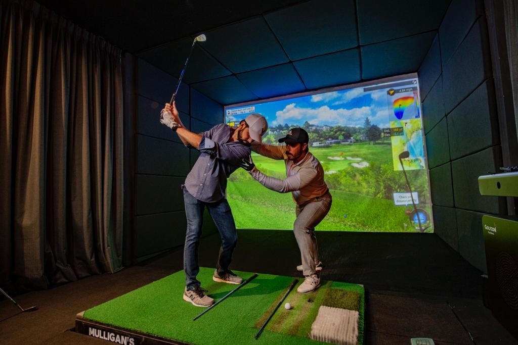 Con el simulador de golf Golfzon tu entrenamiento no depende del clima