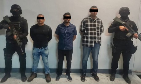 Detienen a tres por posesión de armas y drogas en Monterrey