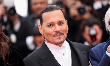 ¡Johnny Depp tiene un regreso triunfal en Cannes!