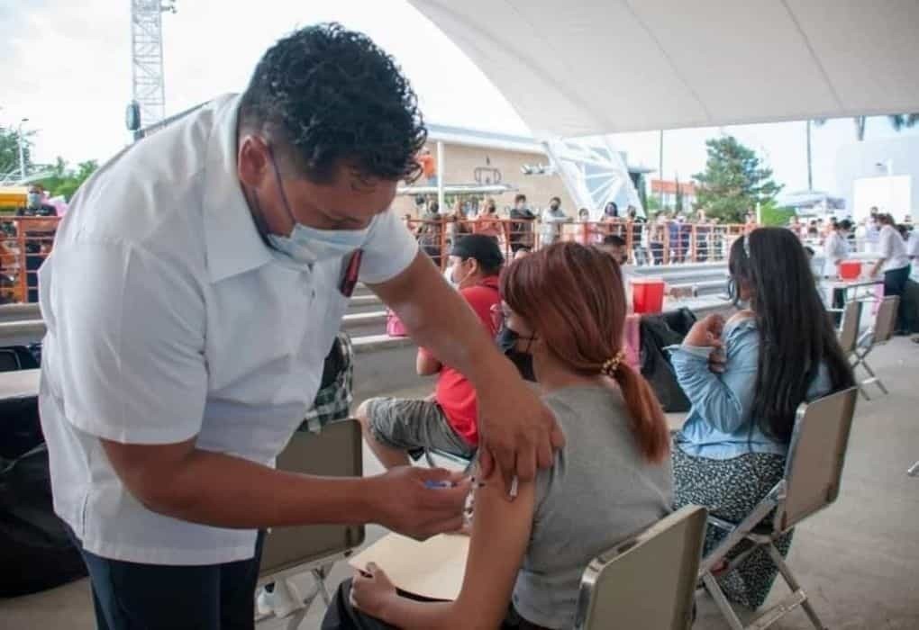 Vacunarán a jóvenes en San Nicolás, Apodaca y Guadalupe