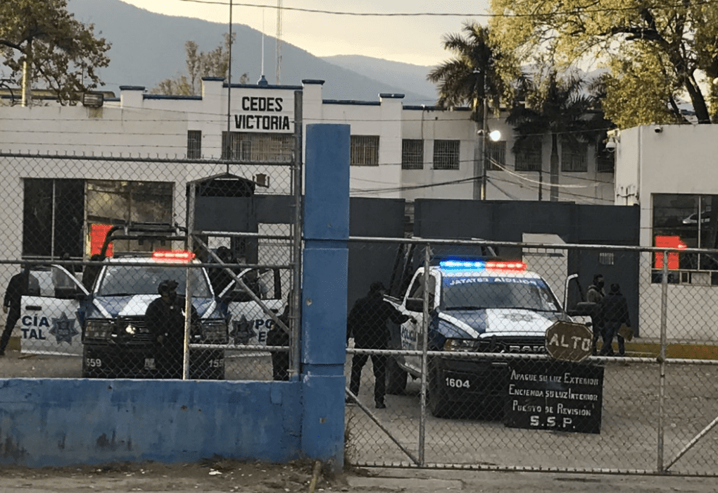Trasladan a reclusos de penales en Tamaulipas