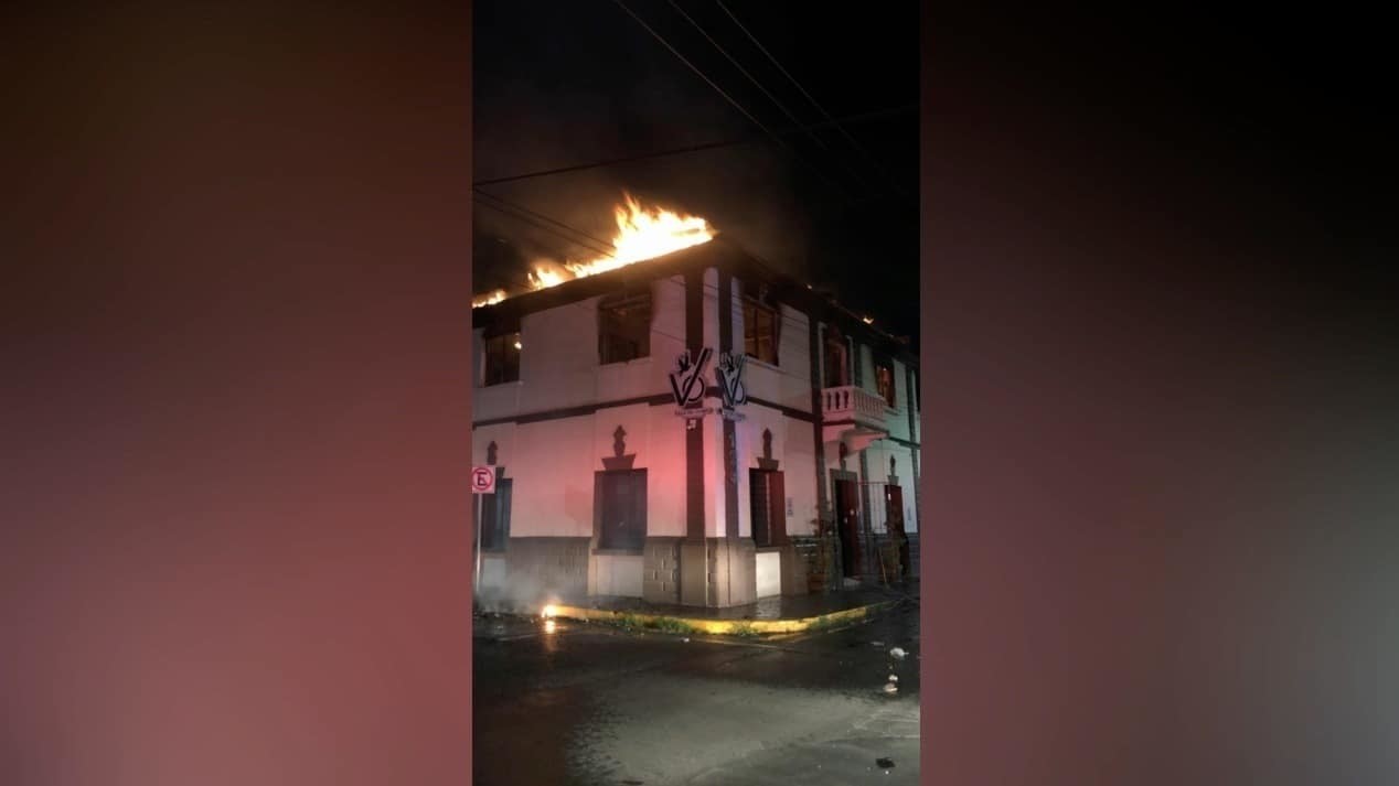 Se incendia funeraria en el Centro de San Nicolás