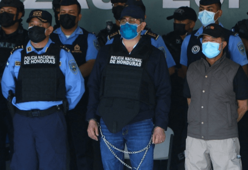 Autorizan extradición de ex presidente de Honduras a EU