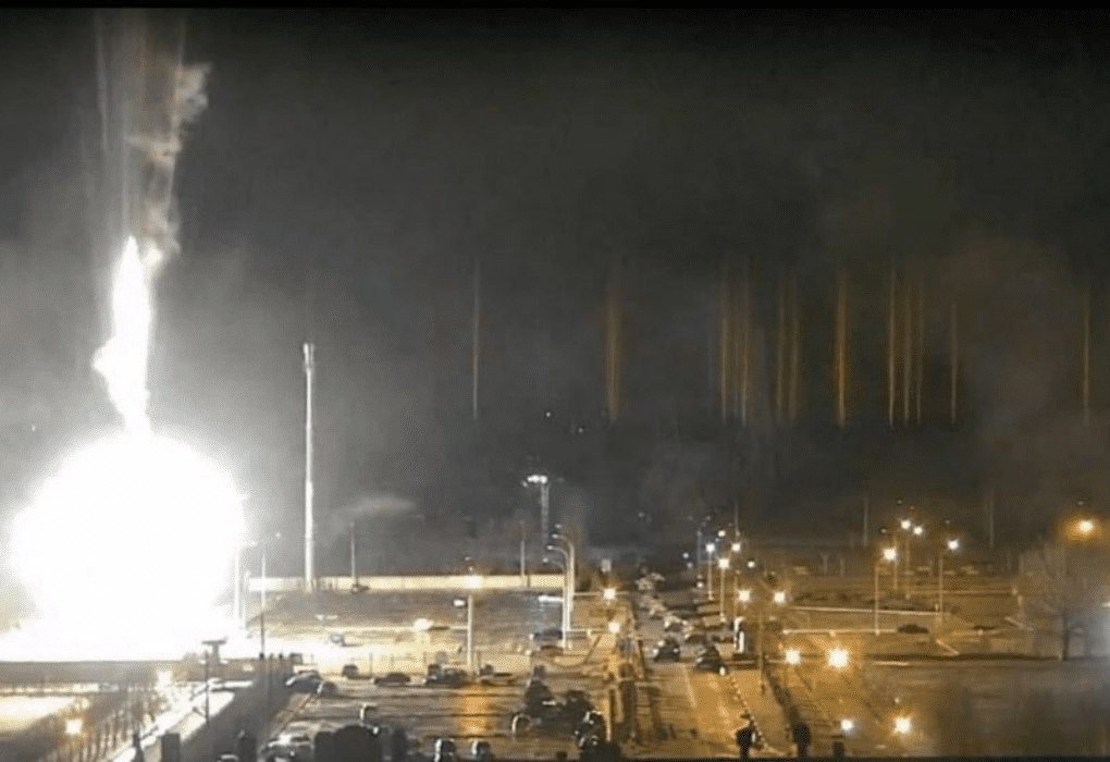 Reportan incendio en planta nuclear de Ucrania
