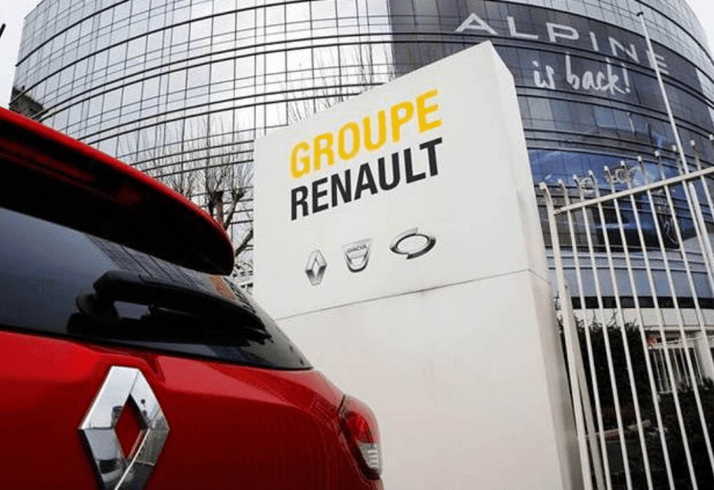 Renault anuncia la suspensión de sus actividades en Rusia