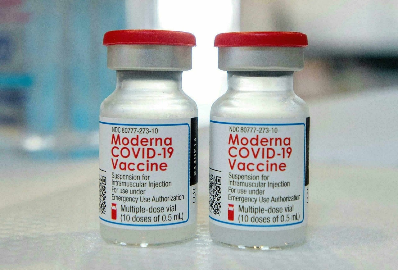 Moderna tendría vacuna conjunta contra gripe y Covid en 2023