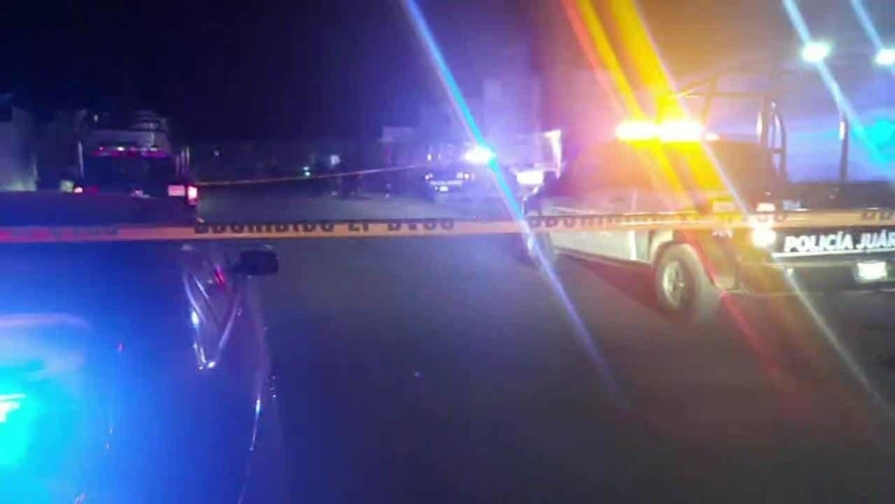 Matan a balazos a un hombre afuera de su casa en Juárez