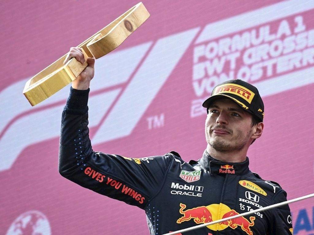 Max Verstappen, más líder al ganar en GP de Austria; Checo Pérez fue sexto