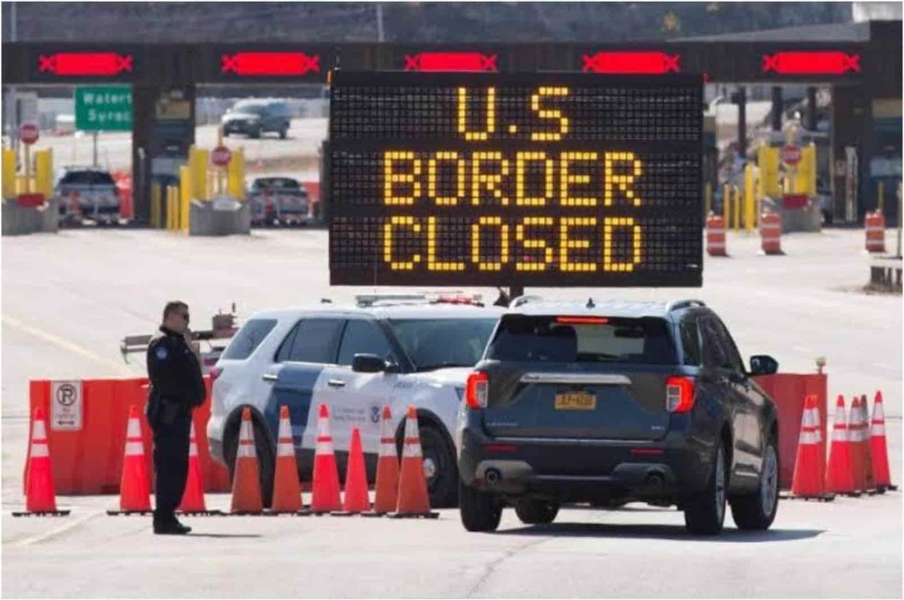 ¡Otro mes! EUA extiende el cierre de su frontera con México