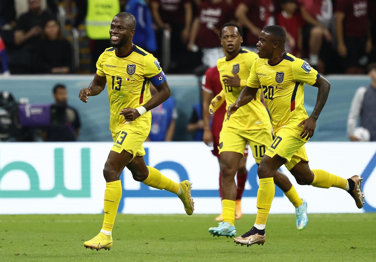 Ecuador empieza con victoria contra Qatar en el Mundial