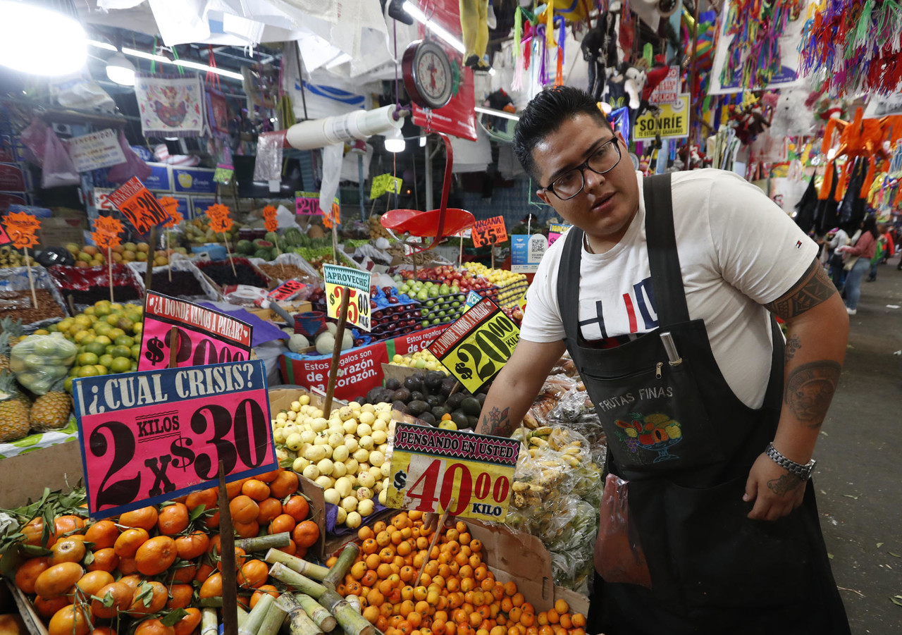 Tasa de inflación en México repunta a 7.7%, informa Inegi