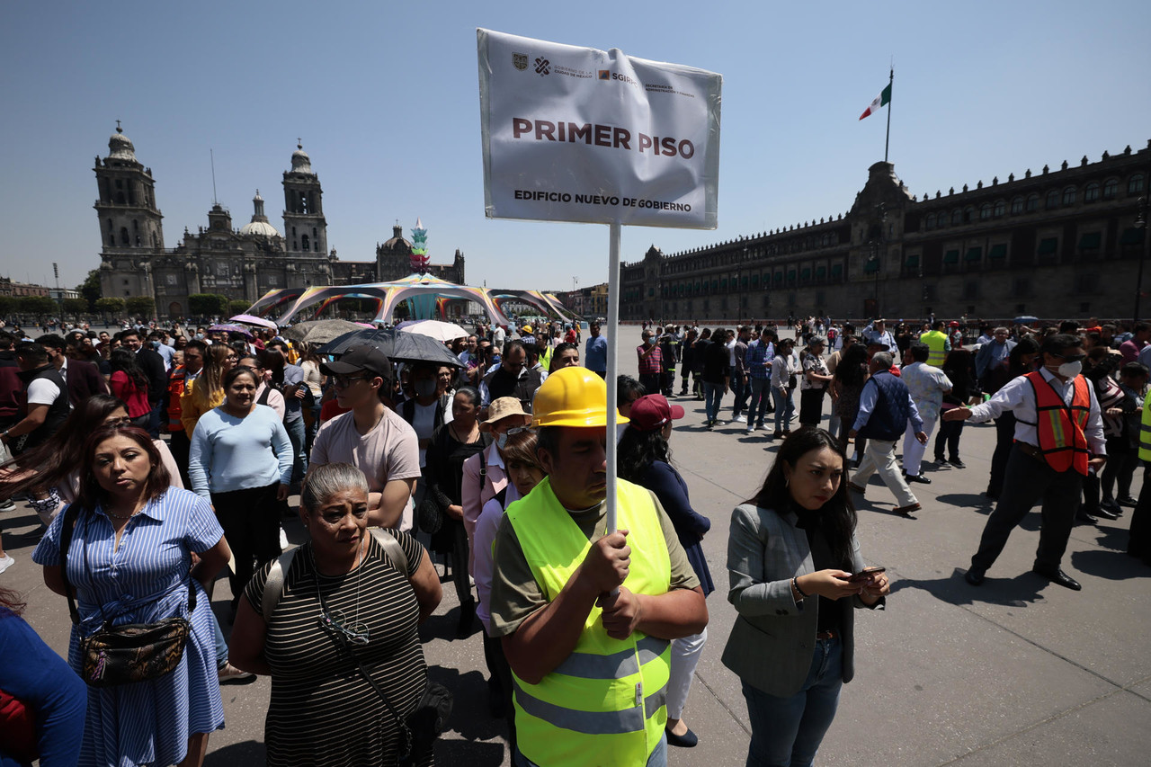 México realiza simulacro nacional de un terremoto