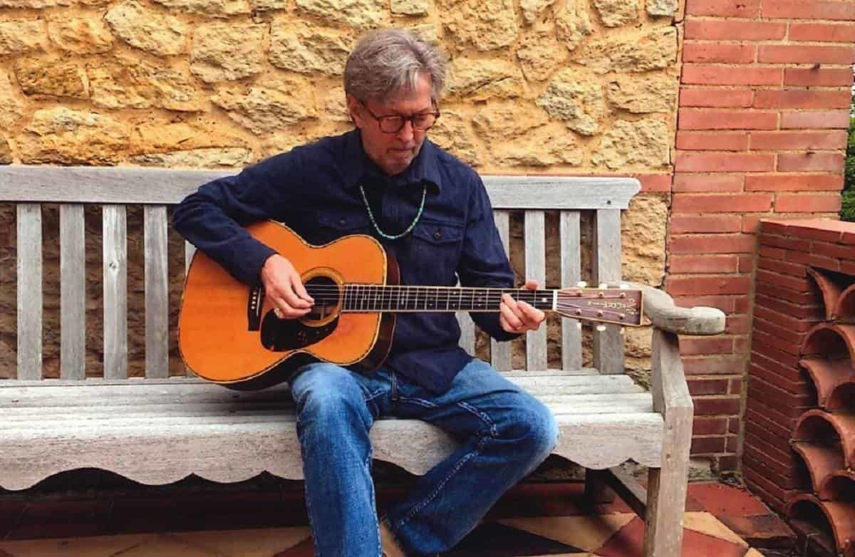 Rematan guitarra de Eric Clapton en 625 mil dólares