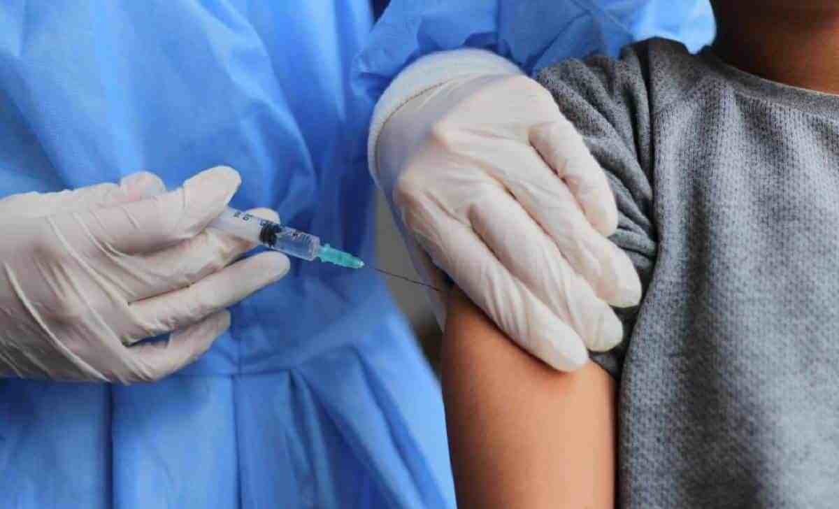 Aplicarán primera vacuna anticovid a rezagados en 22 municipios de NL