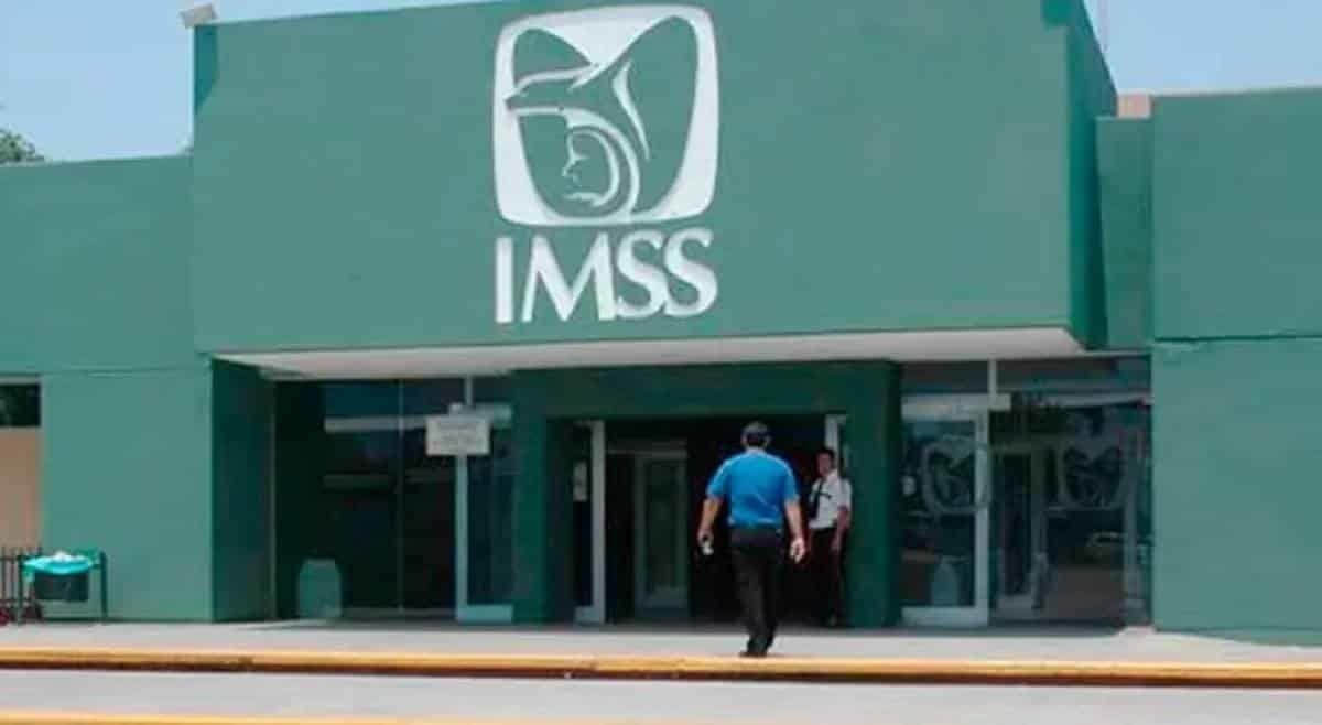 Muere septuagenario al exterior de hospital del IMSS en Tamaulipas