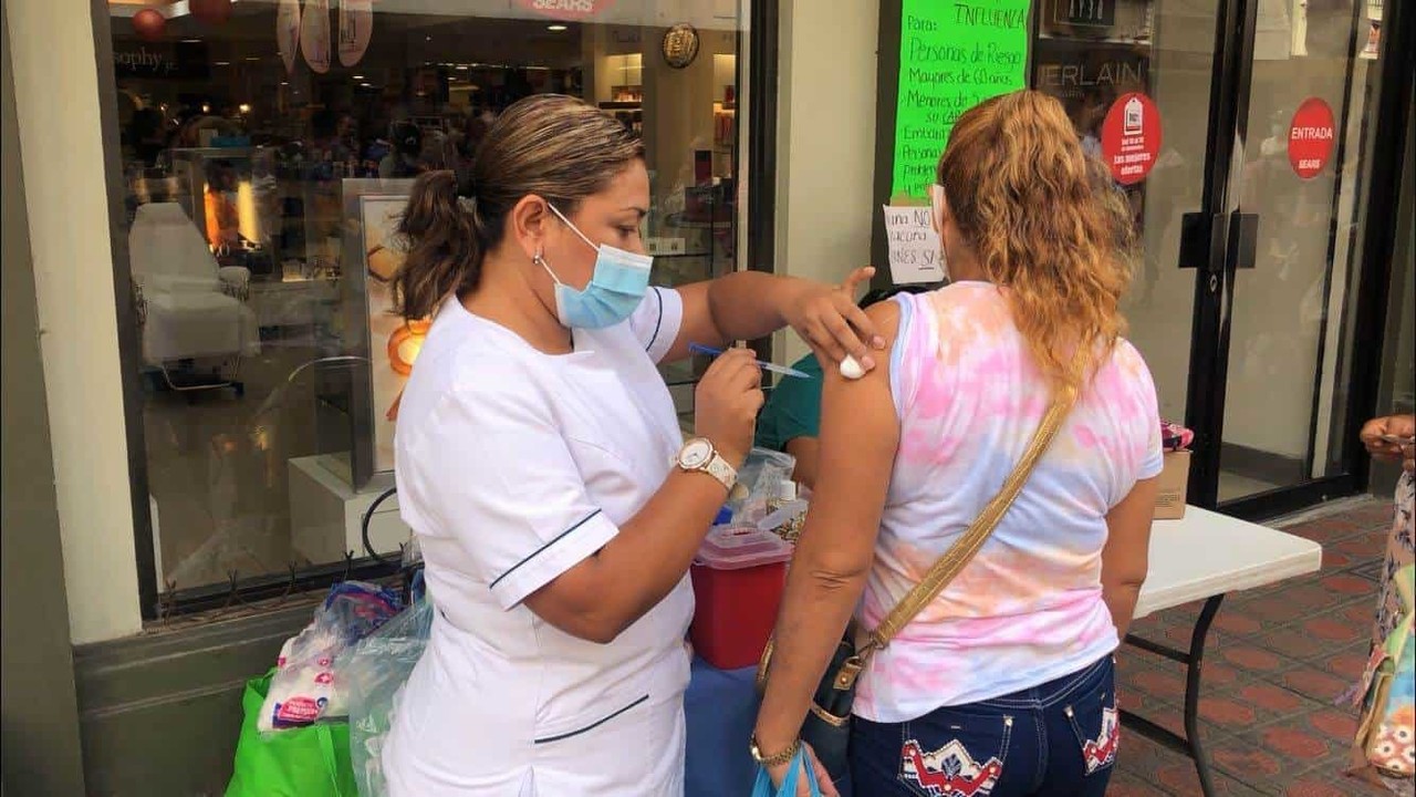 Aplican vacuna contra la influenza en Tampico