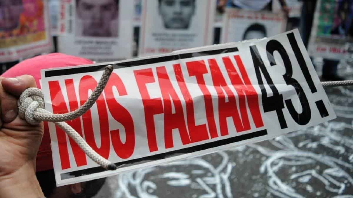 Rinde exprocurador de Guerrero testimonio por caso Ayotzinapa