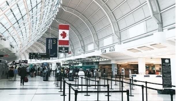 Canadá cierra fronteras para viajeros de Egipto, Nigeria y Malaui