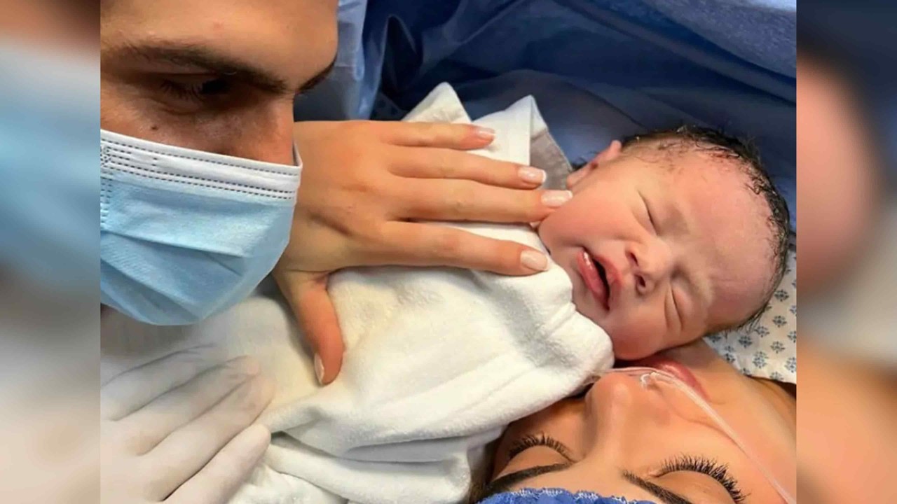 ¡Ya nació Ximenita! hija de Ximena Navarrete y Juan Carlos Valladares