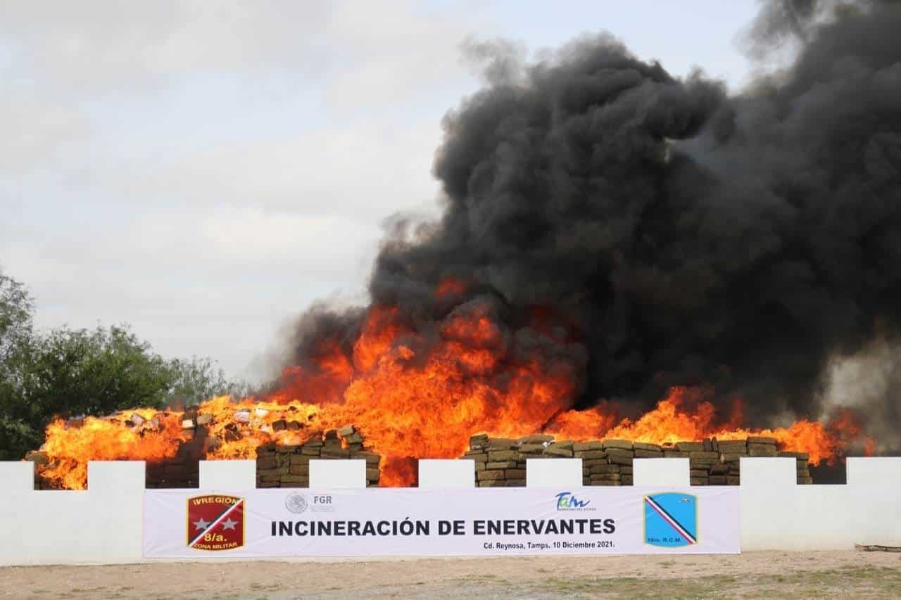 Incinera FGR más de 4 toneladas de narcóticos en Tamaulipas