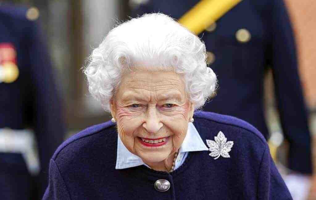 Le preocupa el COVID; reina Isabel II cancela viaje de Navidad