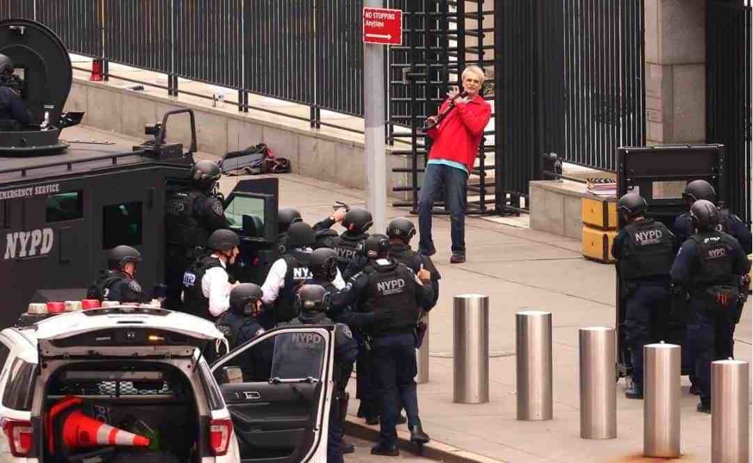 Detienen a hombre armado frente a sede de la ONU en NY