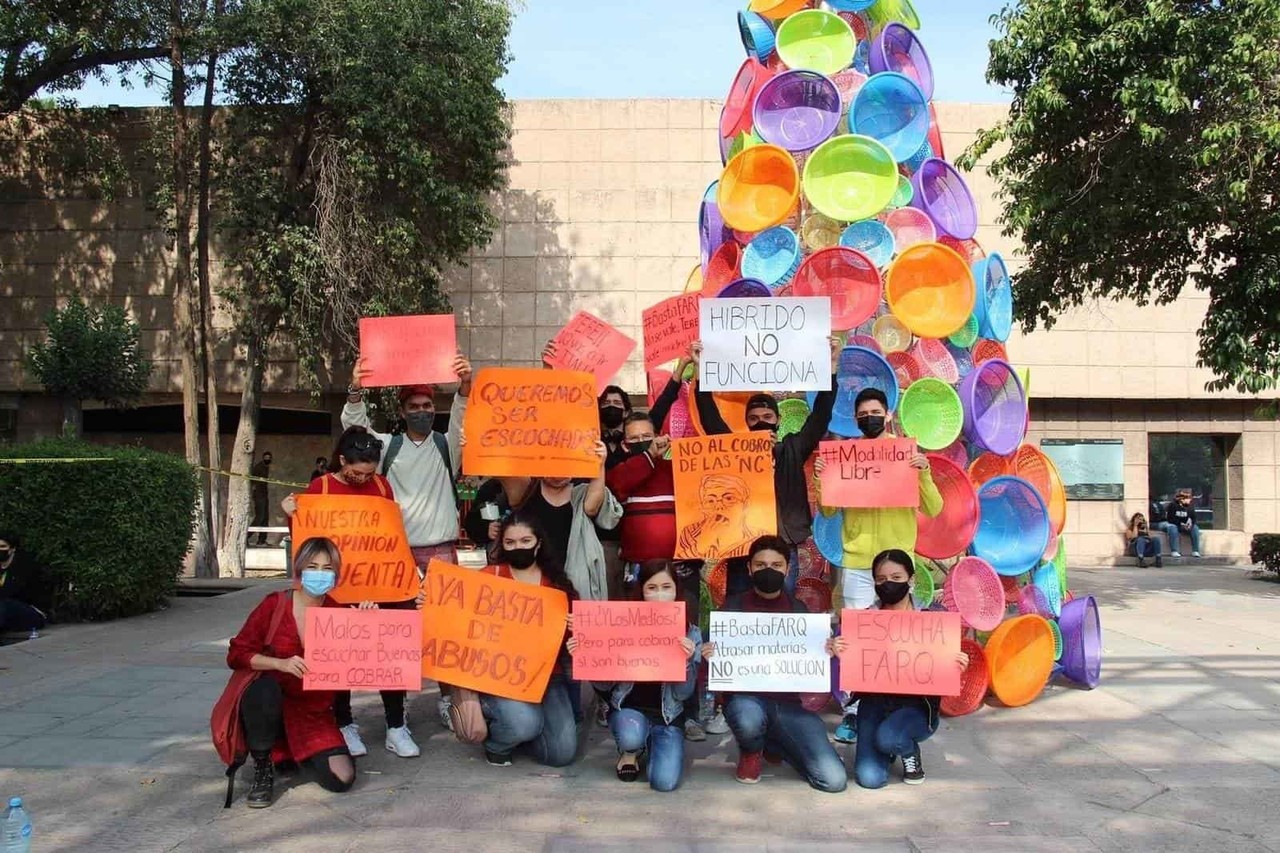 ¡Somos alumnos, no delincuentes! Siguen las protestas en la UANL