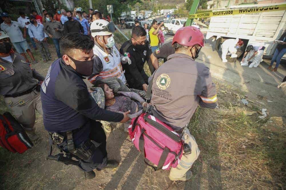 Entrega INM 73 tarjetas de visitantes a migrantes accidentados en Chiapas