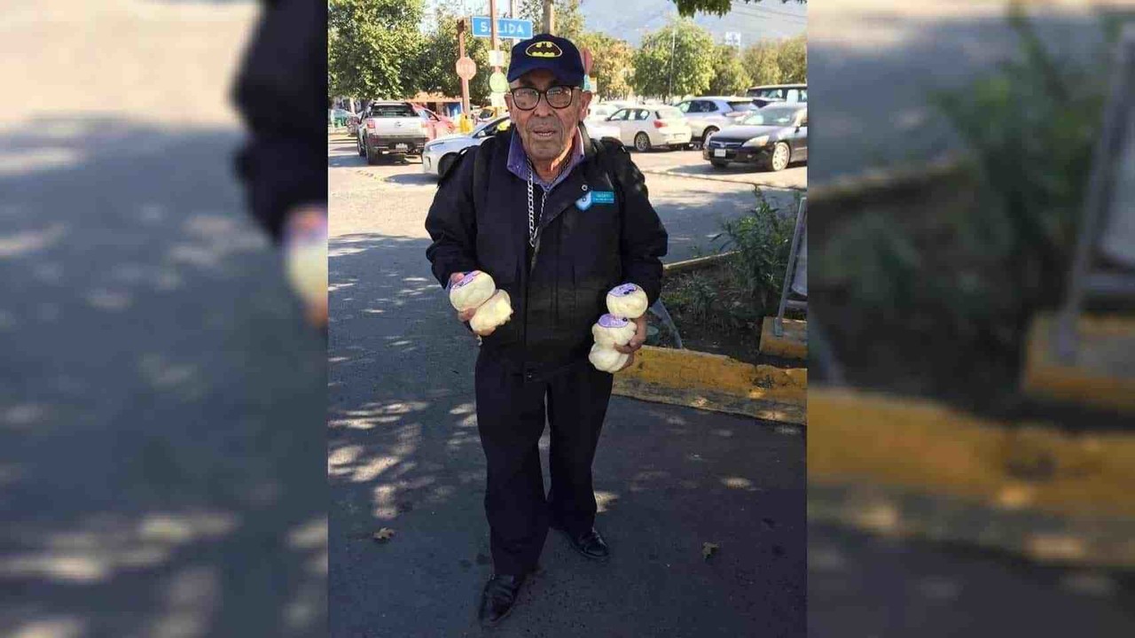 ¿Lo conoces? Buscan apoyar a abuelito vendedor de quesos en Guadalupe