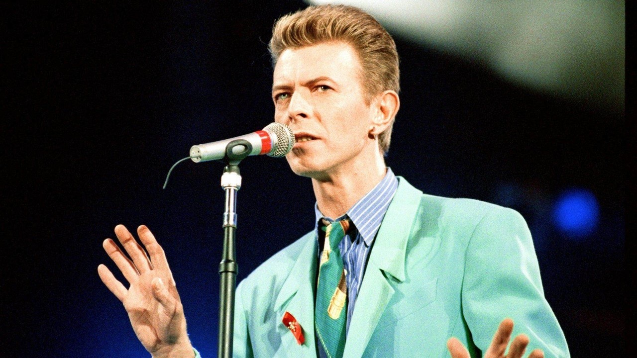 ¡David Bowie por siempre! Recuerdan fans al cantante en su cumpleaños 75 