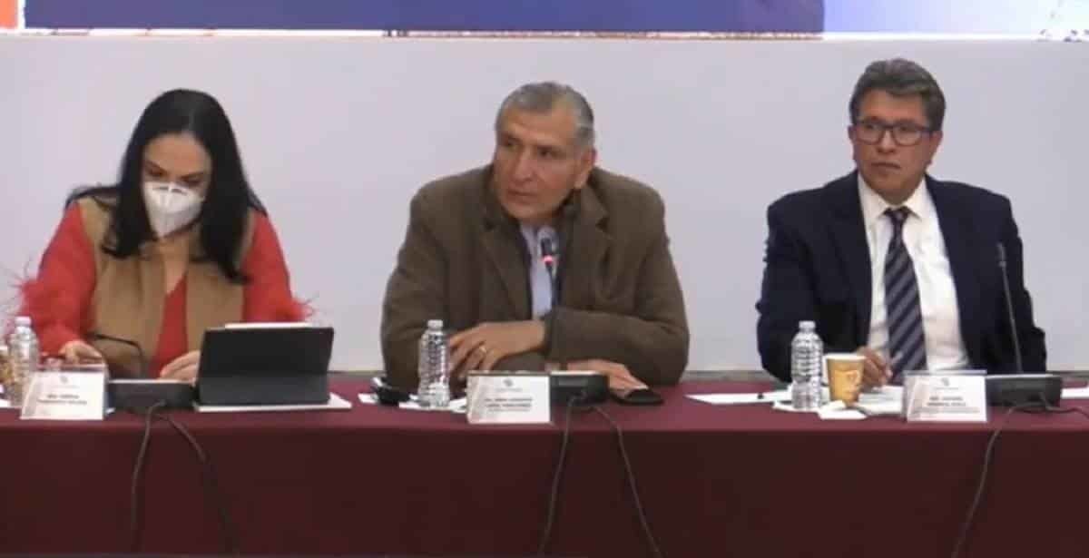 Arranca Morena reunión plenaria; piden impulsar reforma eléctrica