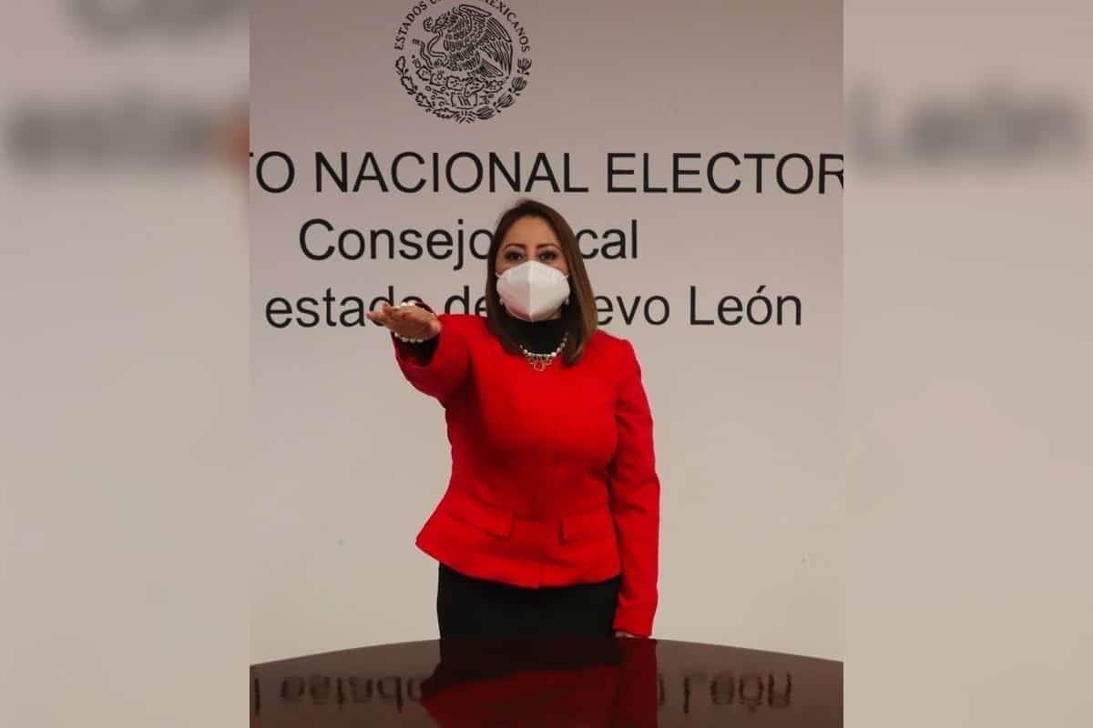 Olga Alicia Castro Ramírez toma protesta como delegada del INE en NL