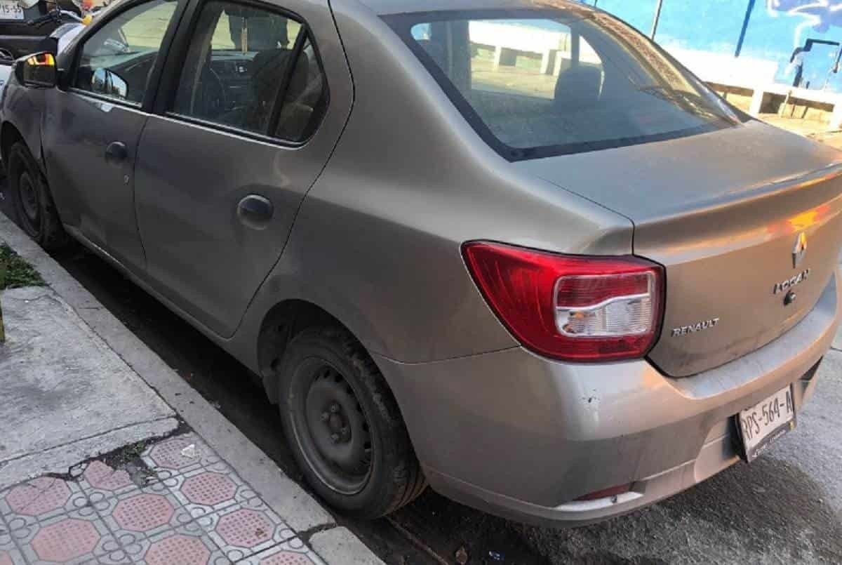 Recuperan auto con reporte de robo en el centro de Monterrey