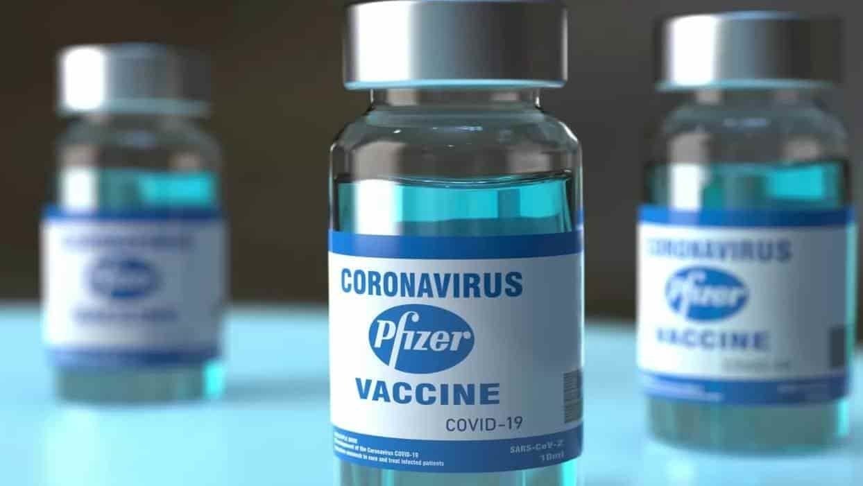 Vacunan a adolescentes contra el COVID-19 en Coahuila