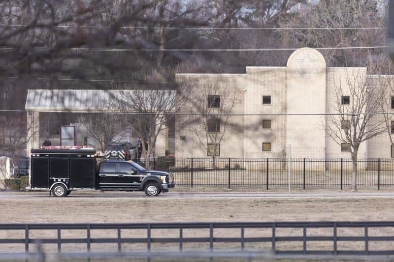 Identifican a atacante de sinagoga en Texas