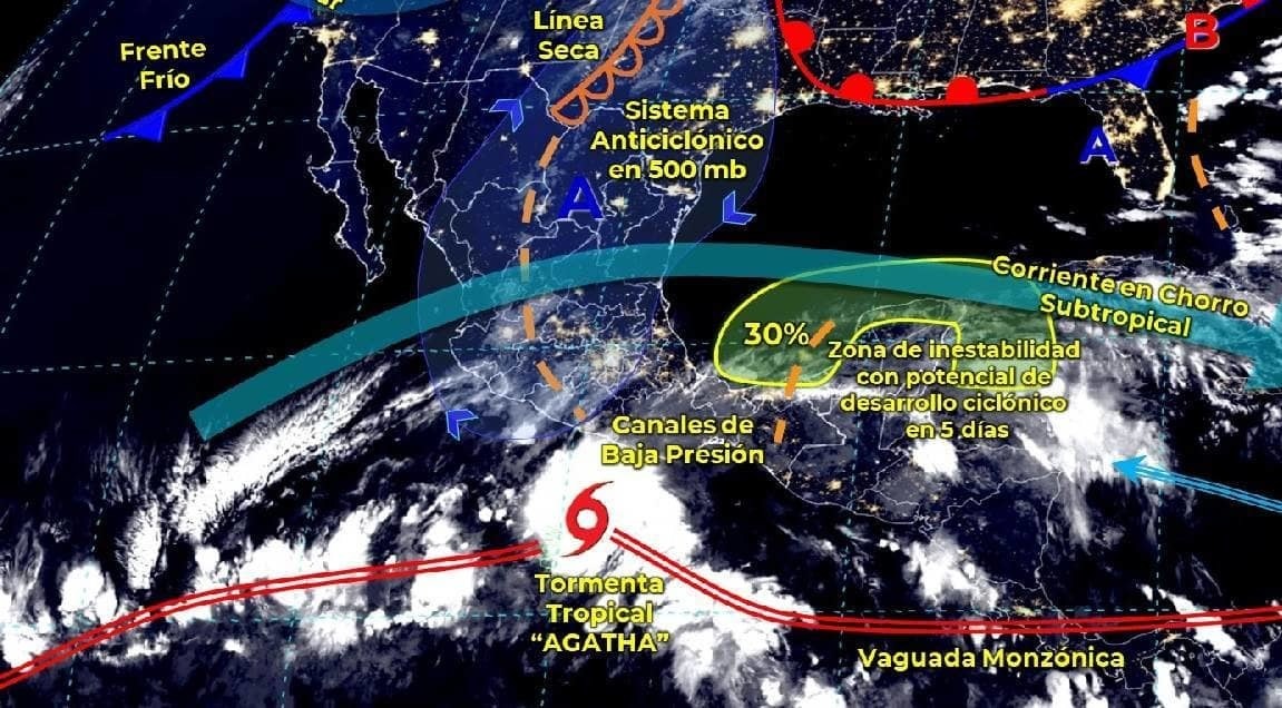 'Agatha' se vuelve huracán categoría 1 en costas de Guerrero y Oaxaca