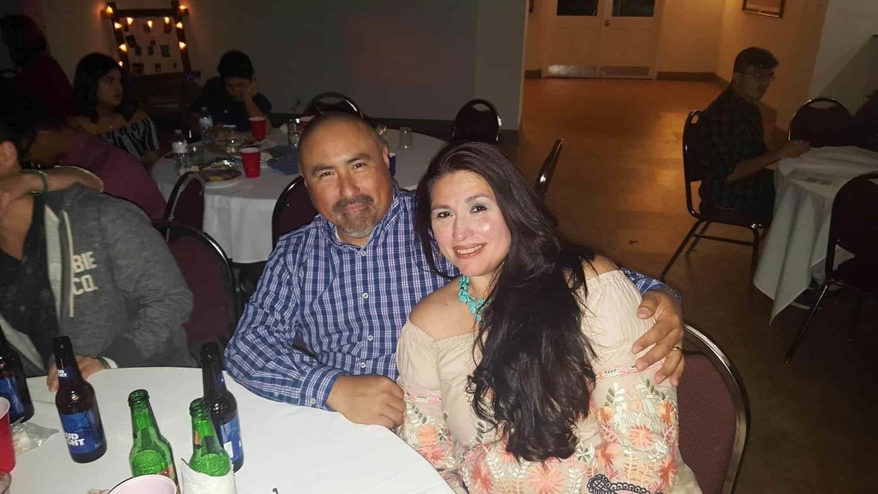 No para la tragedia en Texas: muere de dolor esposo de maestra asesinada