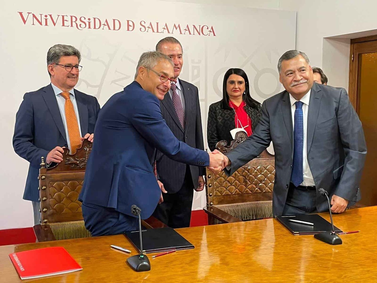 Firma convenio la UANL con la Universidad de Salamanca