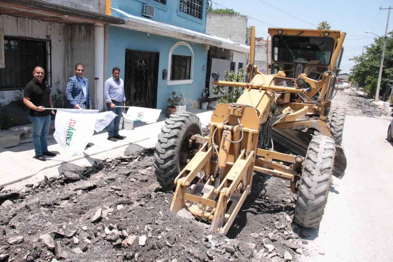 Avanzan obras de pavimentación en Juárez, Nuevo León